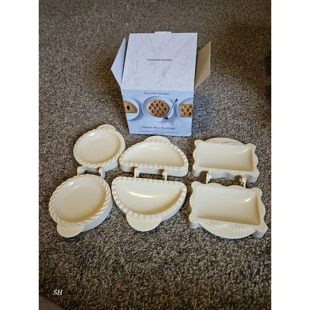 Set 3: Williams Sonoma Classic Mini Pocket / Hand Pie Molds - Round, Half Circle